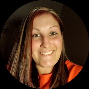 Meet your Posher, Courtney